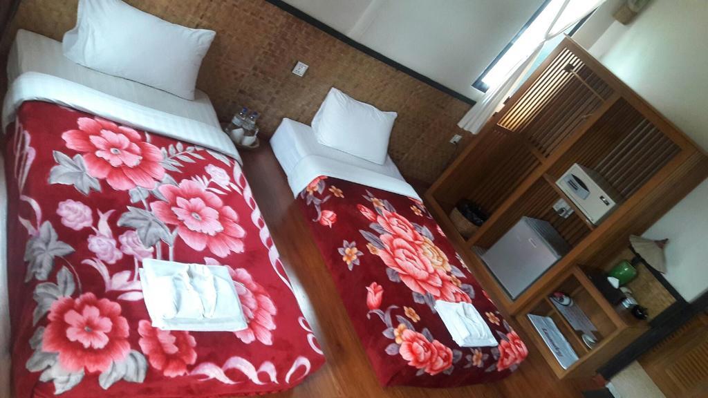 Palace Nyaung Shwe Guesthouse Extérieur photo