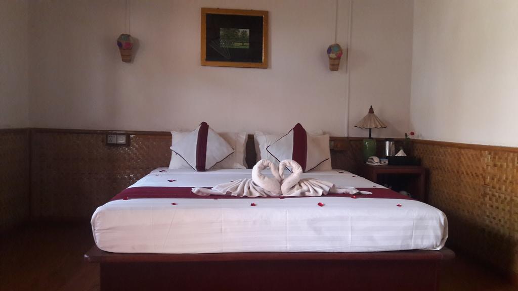 Palace Nyaung Shwe Guesthouse Extérieur photo