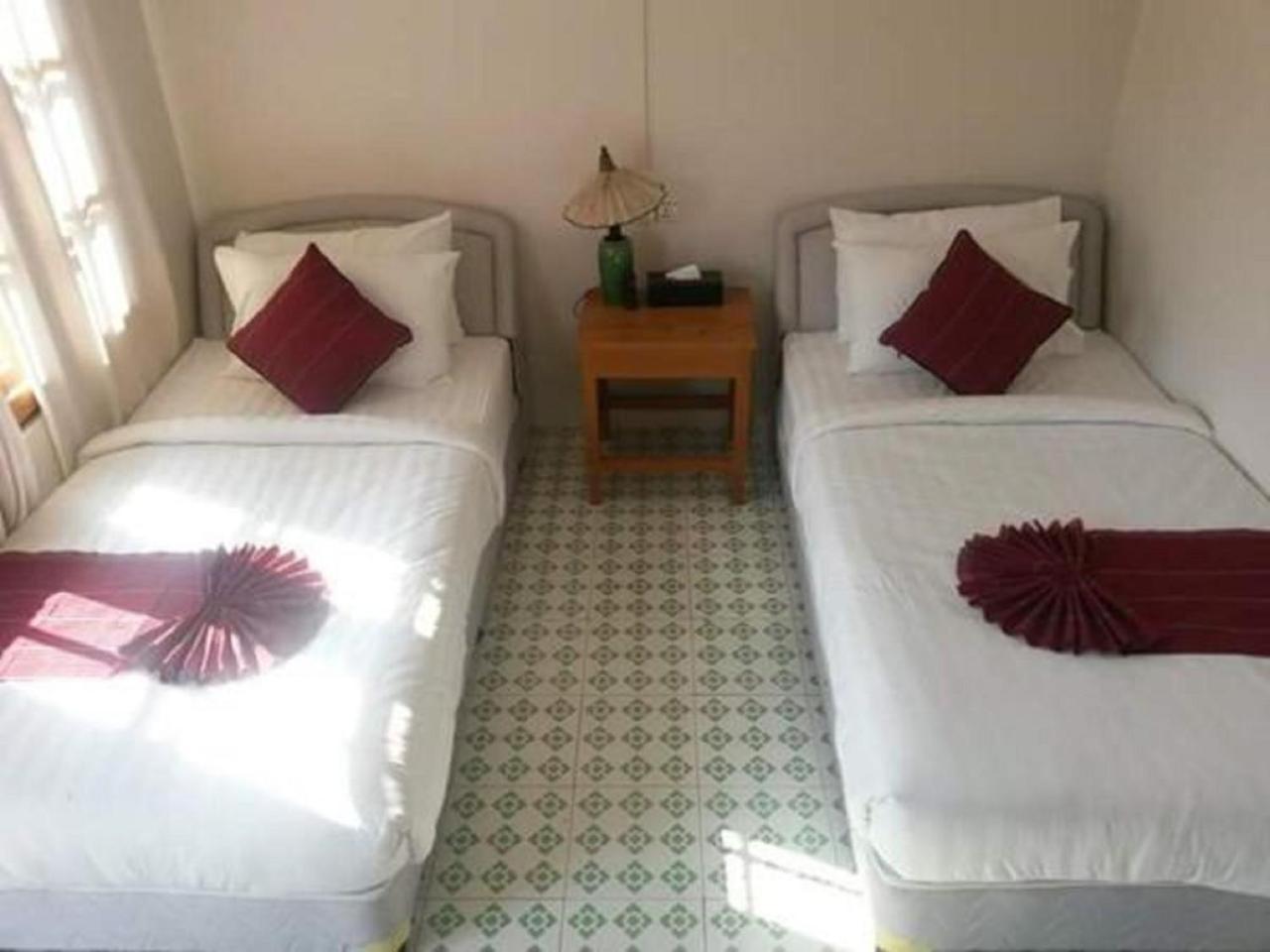 Palace Nyaung Shwe Guesthouse Extérieur photo