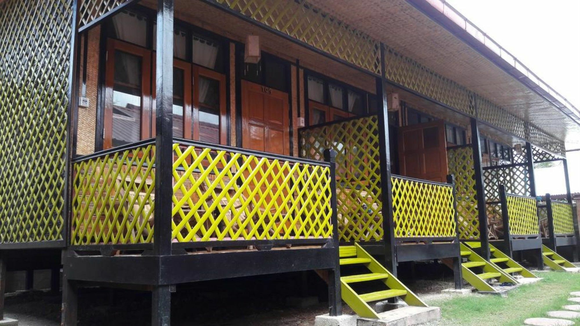 Palace Nyaung Shwe Guesthouse Extérieur photo